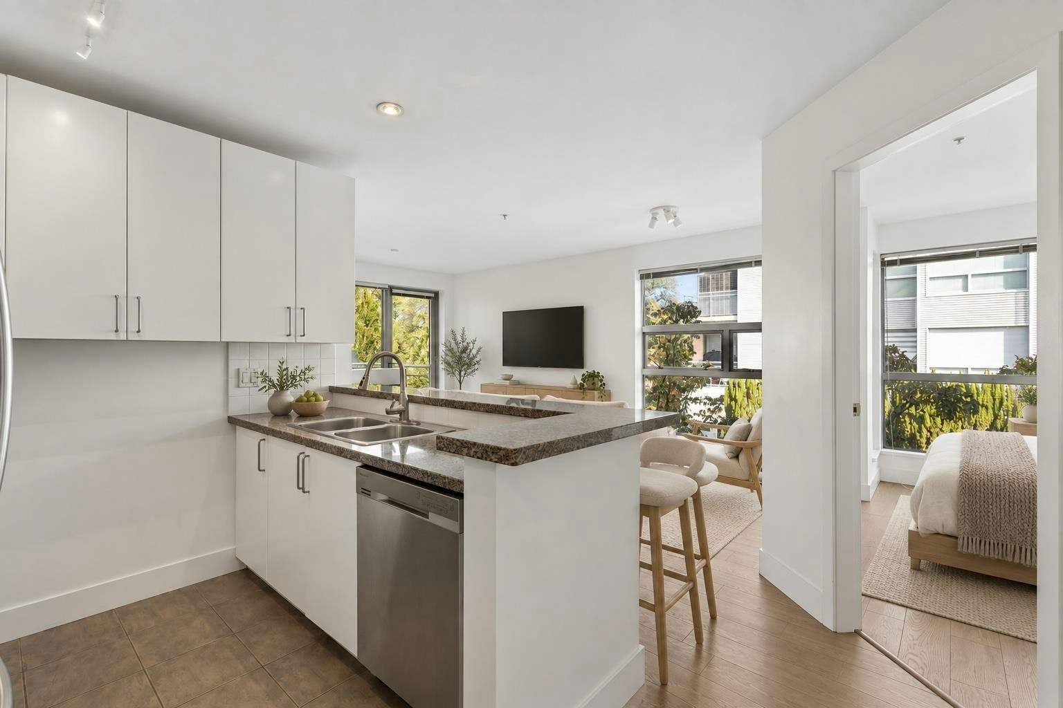 307-2680 Arbutus Street, Vancouver, BC, V6J 5L8 - 8