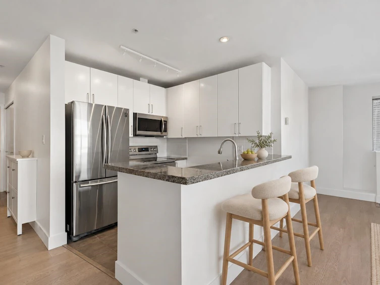 307-2680 Arbutus Street, Vancouver, BC, V6J 5L8 - 7