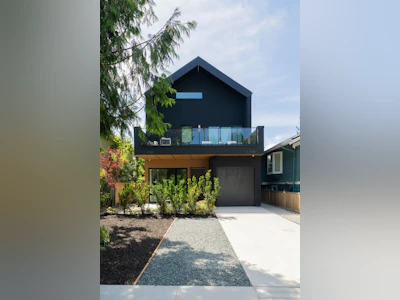 1-4161 Windsor Street - 3
