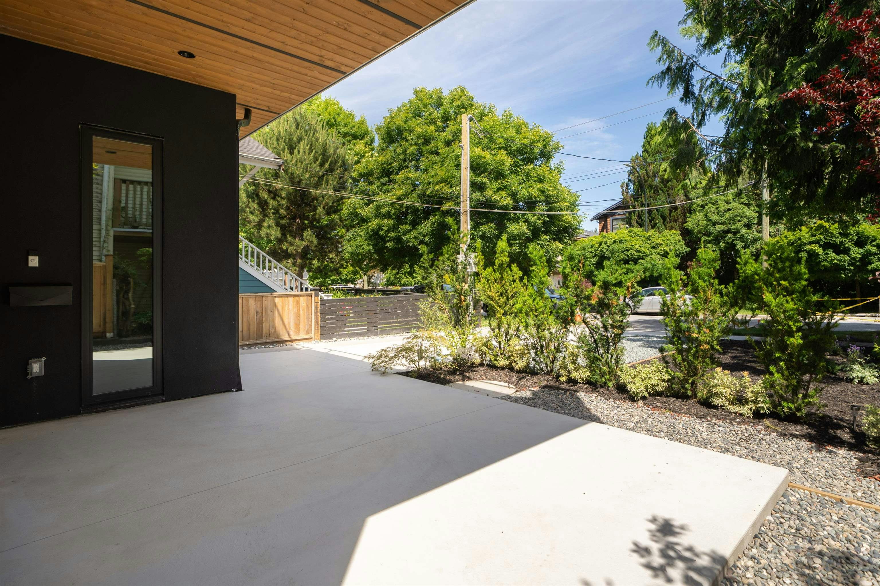 1-4161 Windsor Street - 5