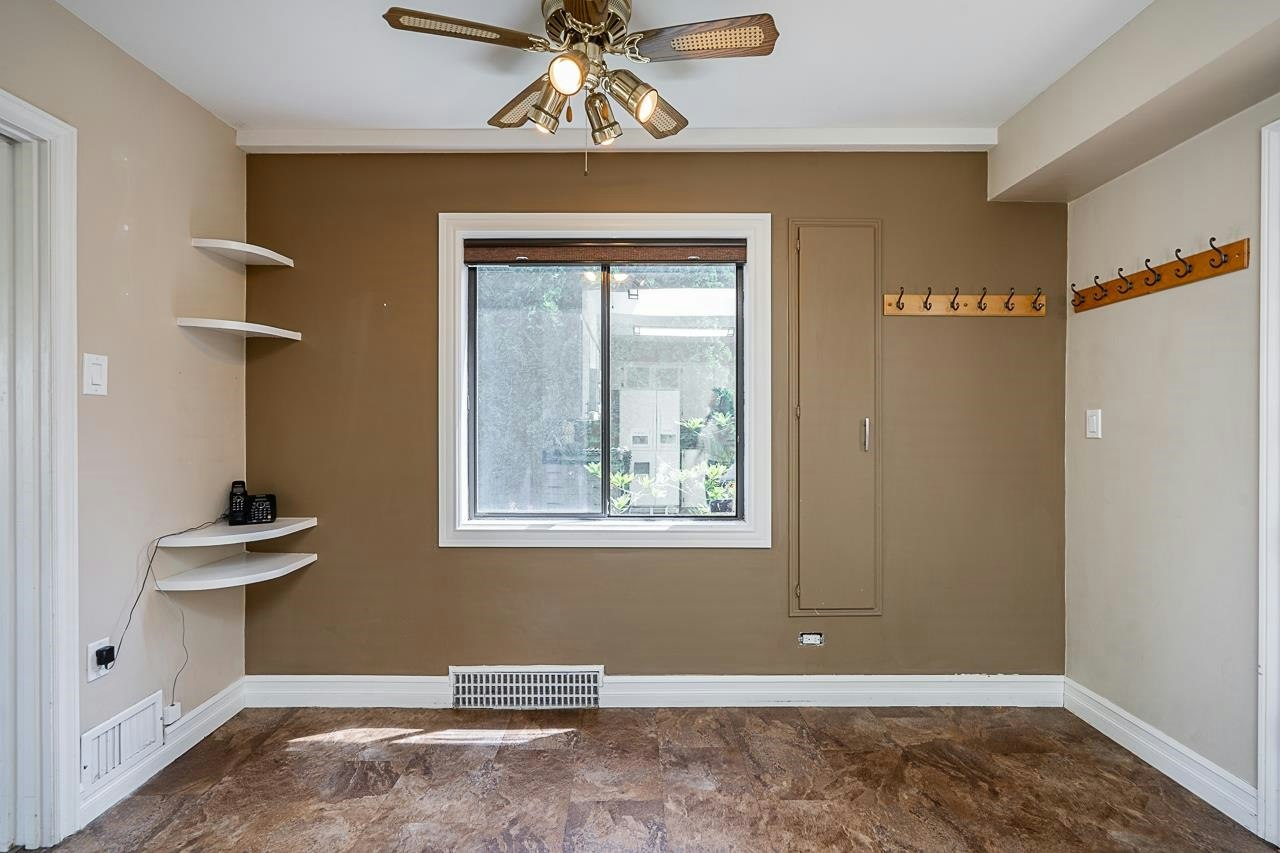 3896 Elmwood Street, Burnaby, BC, V5G 1S1 - 11