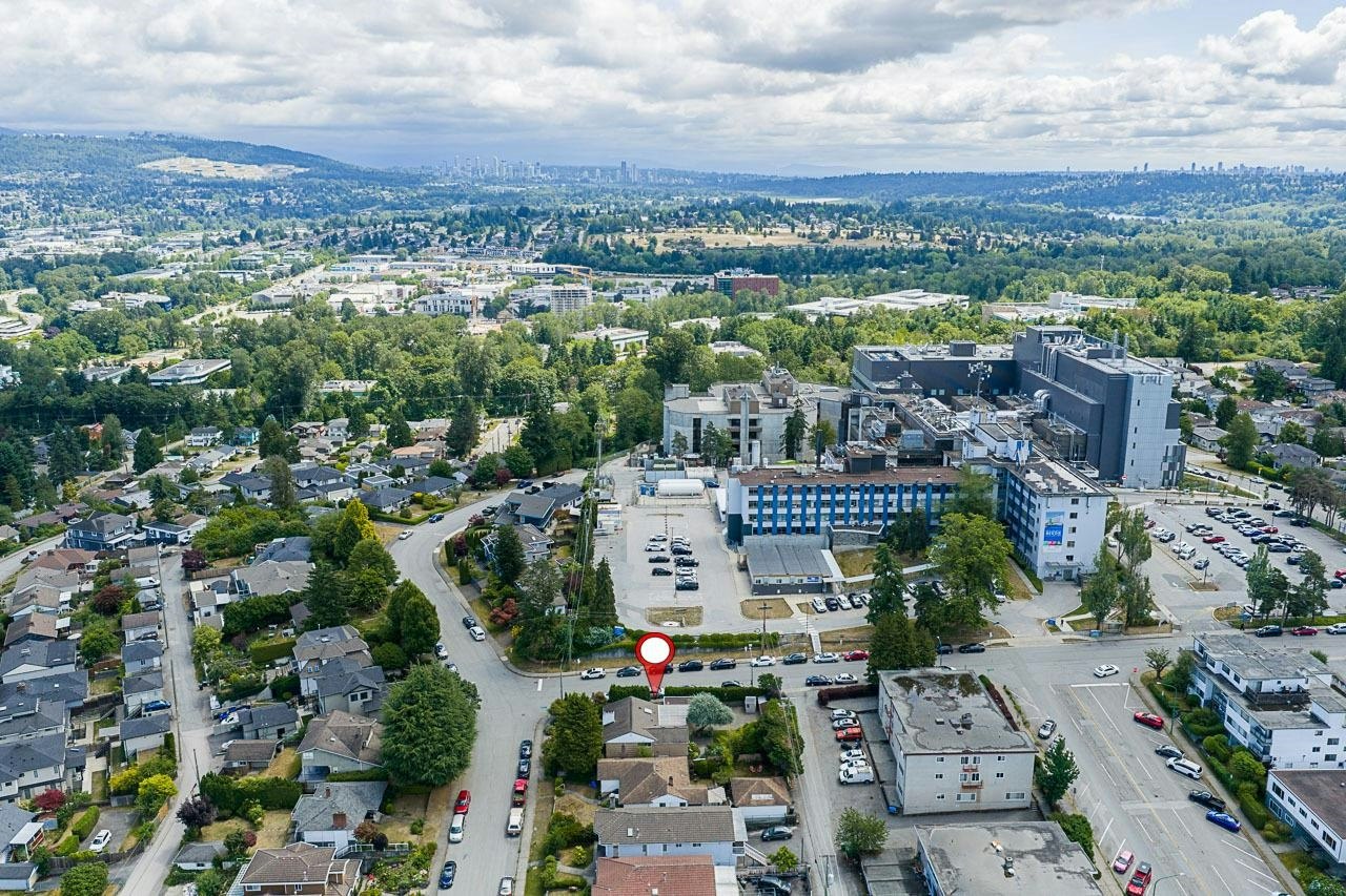 3896 Elmwood Street, Burnaby, BC, V5G 1S1 - 38