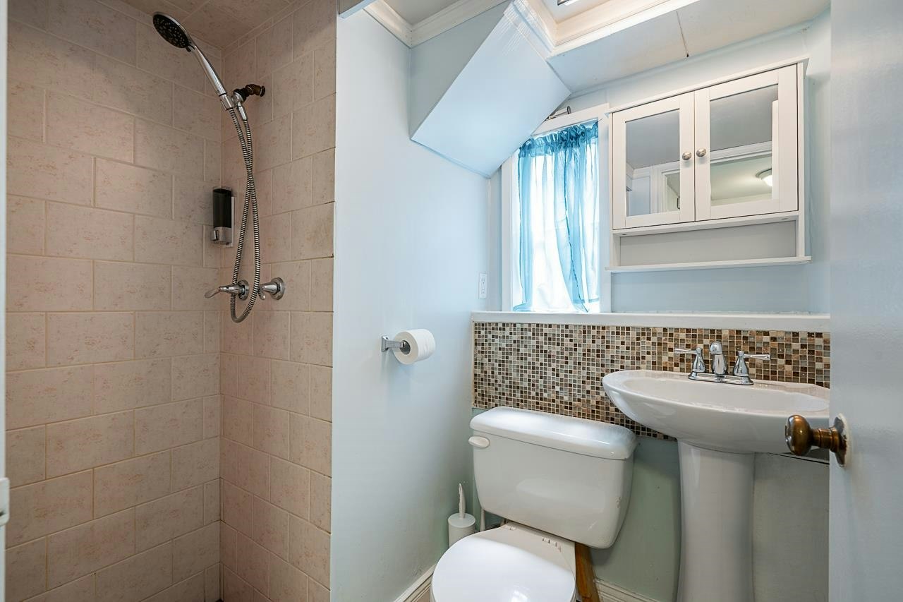 3896 Elmwood Street, Burnaby, BC, V5G 1S1 - 26