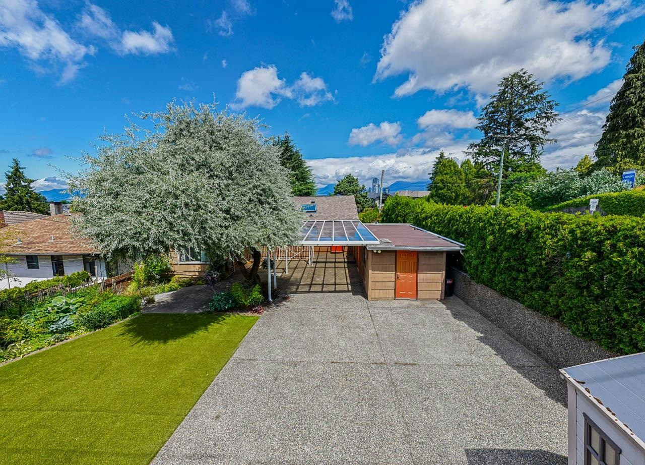 3896 Elmwood Street, Burnaby, BC, V5G 1S1 - 30