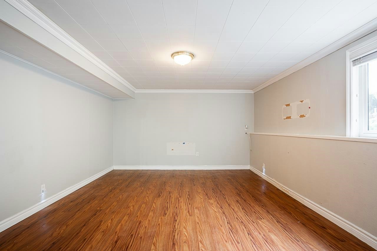3896 Elmwood Street, Burnaby, BC, V5G 1S1 - 23