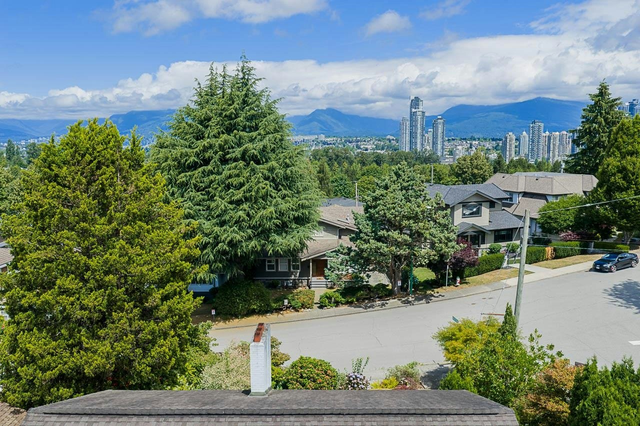 3896 Elmwood Street, Burnaby, BC, V5G 1S1 - 3