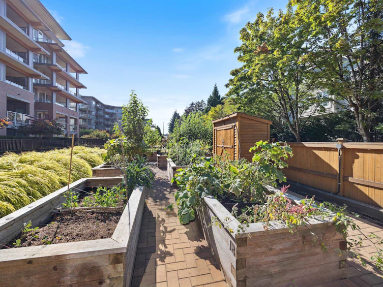 601-7133 14th Avenue, Burnaby, BC, V3N 0H5 - 35