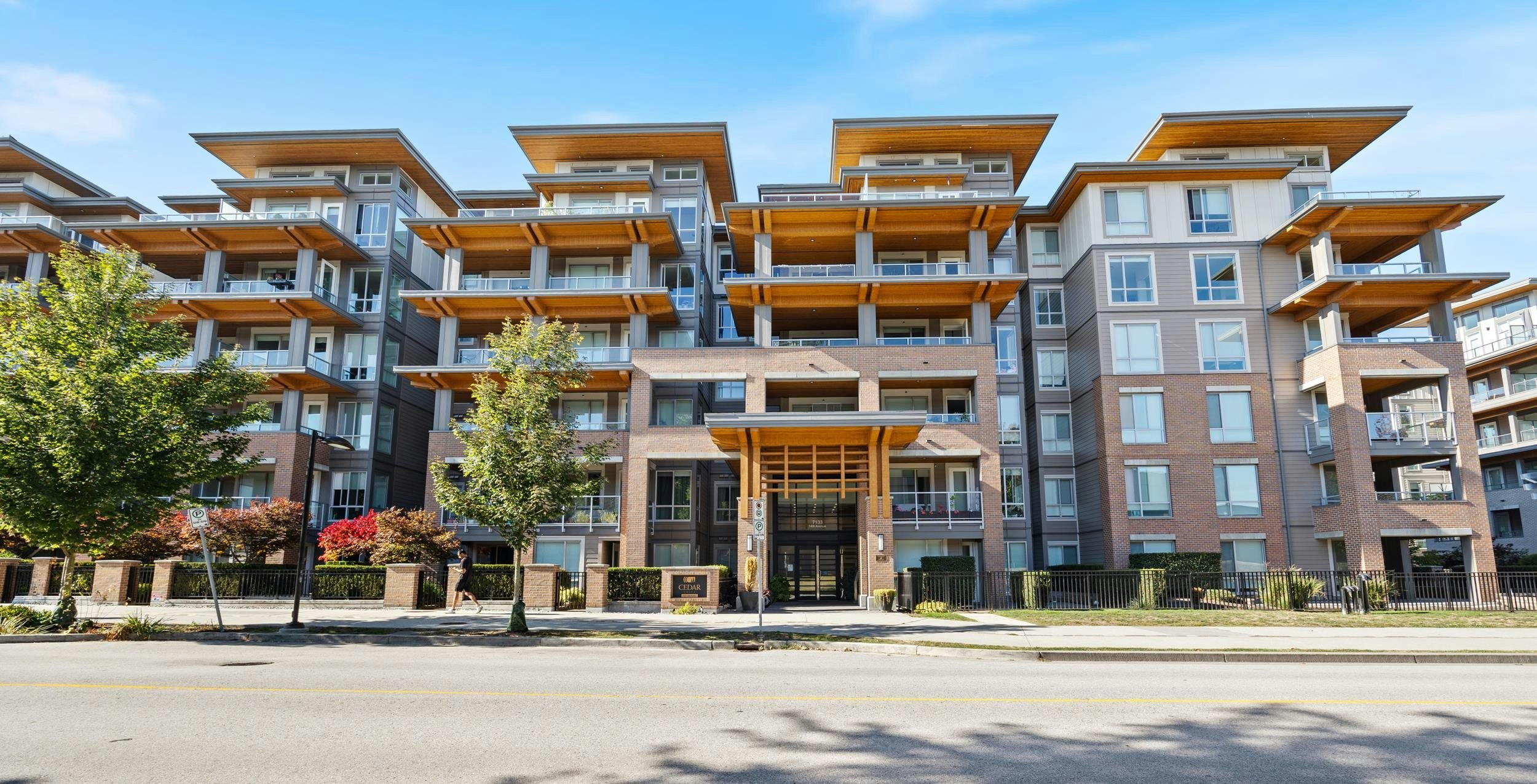 601-7133 14th Avenue, Burnaby, BC, V3N 0H5