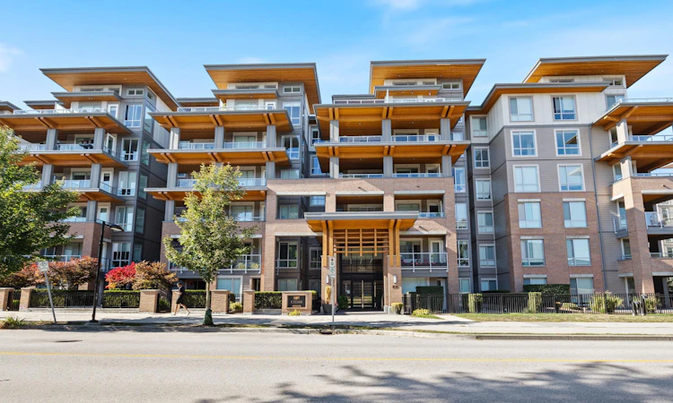 601-7133 14th Avenue