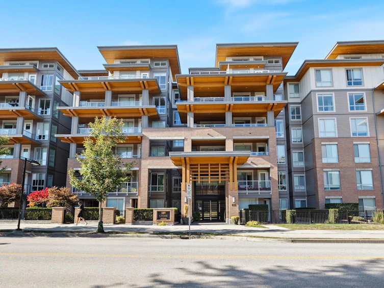 601-7133 14th Avenue, Burnaby, BC, V3N 0H5