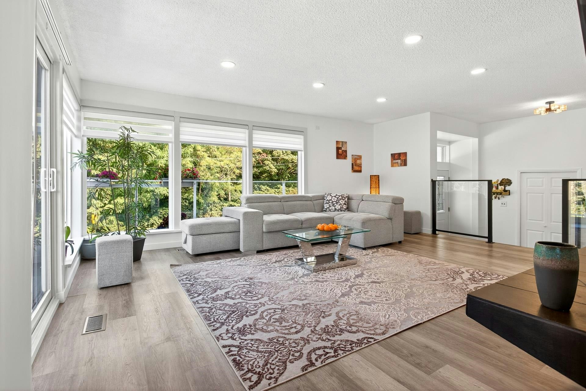 11906 100 Avenue, Surrey, BC, V3V 2W1 - 9