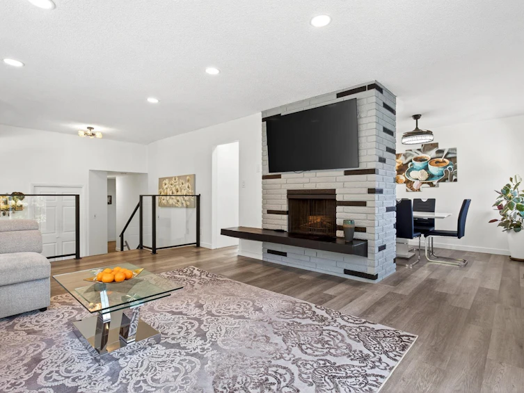 11906 100 Avenue, Surrey, BC, V3V 2W1 - 12