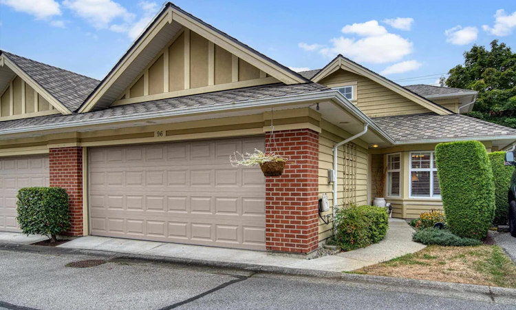 96-15500 Rosemary Heights Crescent