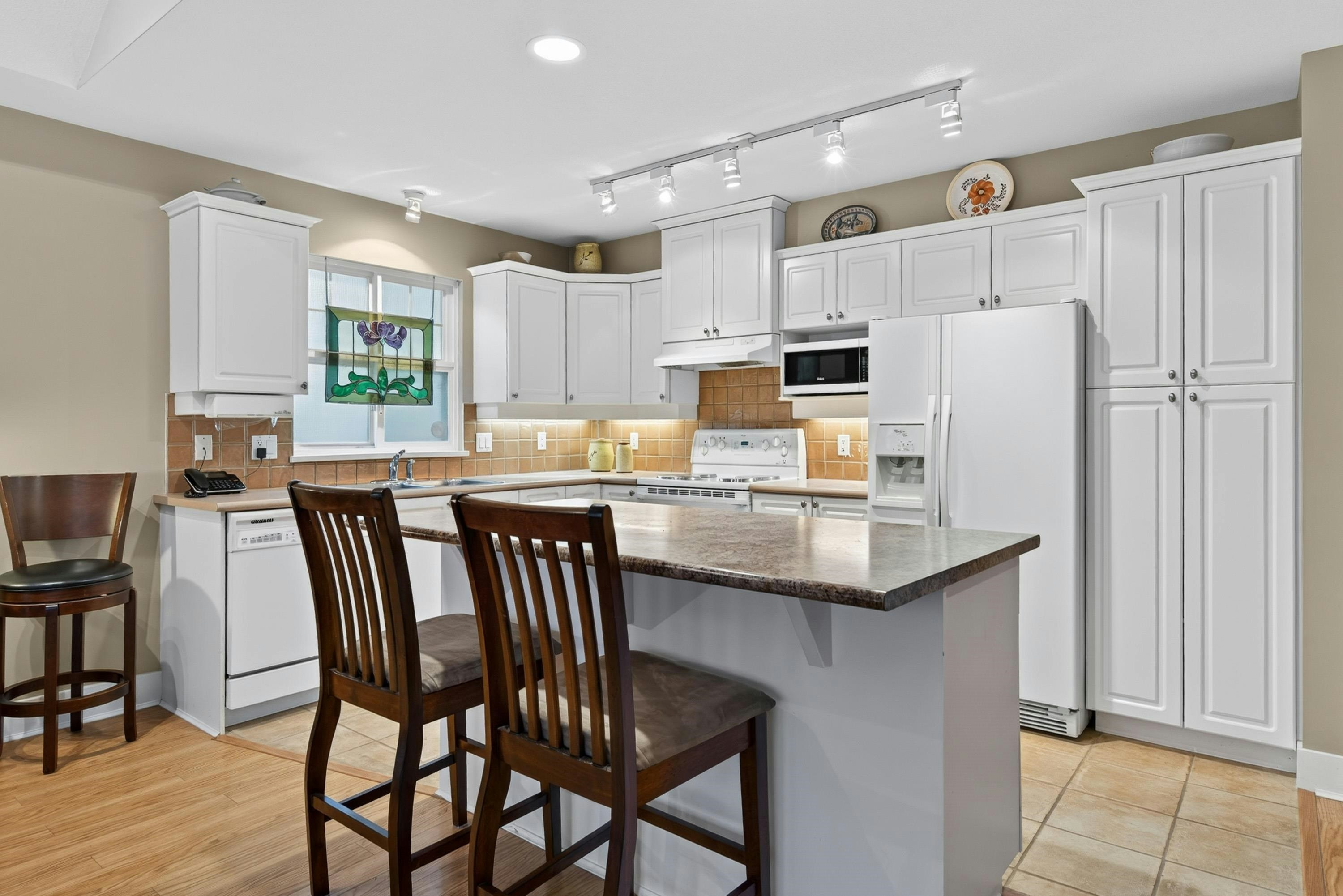96-15500 Rosemary Heights Crescent, Surrey, BC, V3Z 0K1 - 15