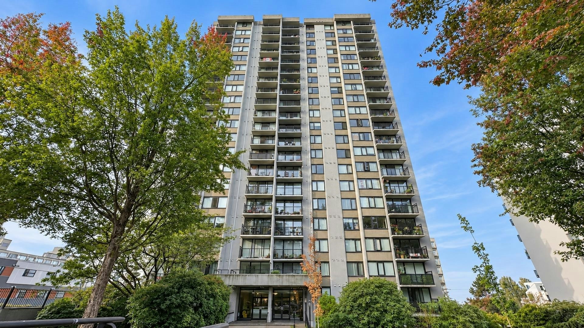 1103-1330 Harwood Street - 5