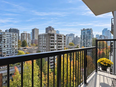 1103-1330 Harwood Street - 4
