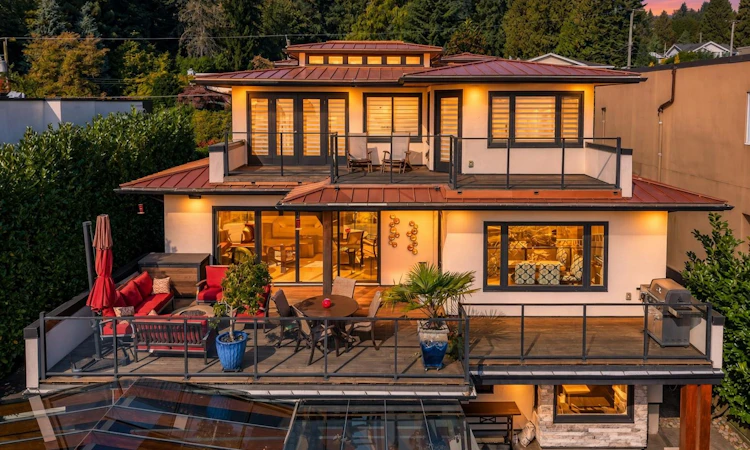 1524 Ottawa Avenue