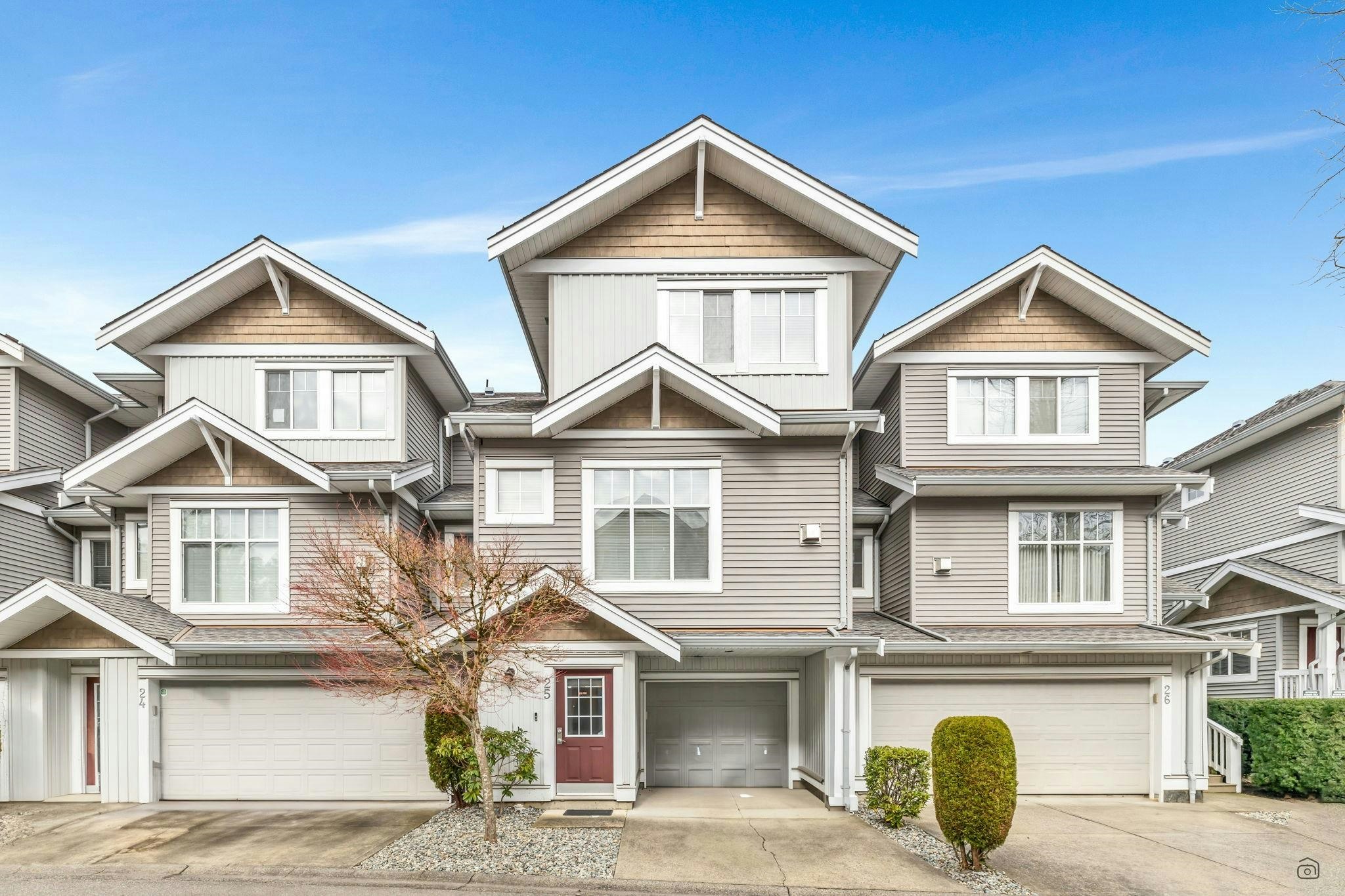 25-16760 61 Avenue, Surrey, BC, V3S 3V3