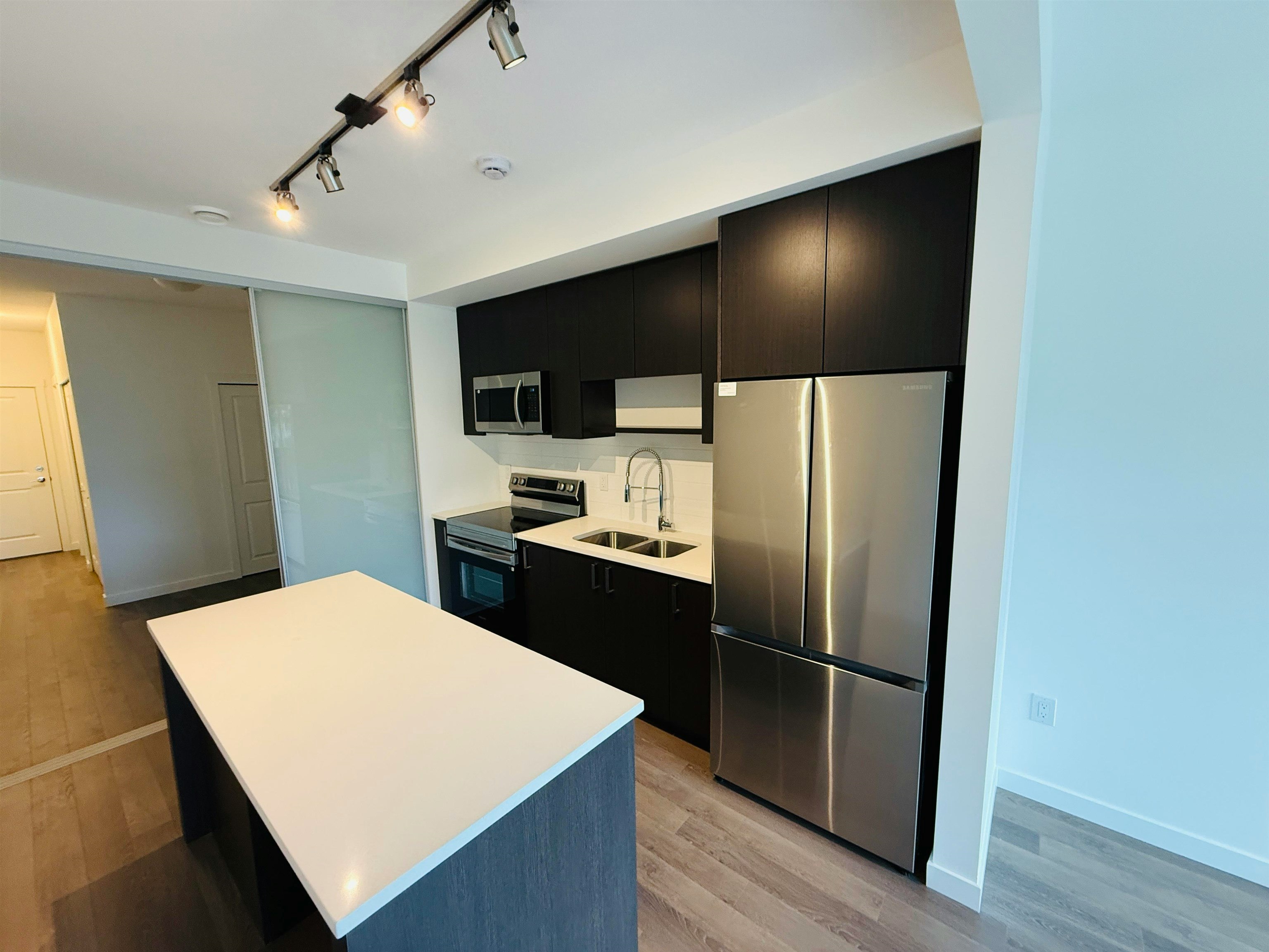 2nd floor-8509 158 Street, Surrey, BC, V4N 0Y5 - 2