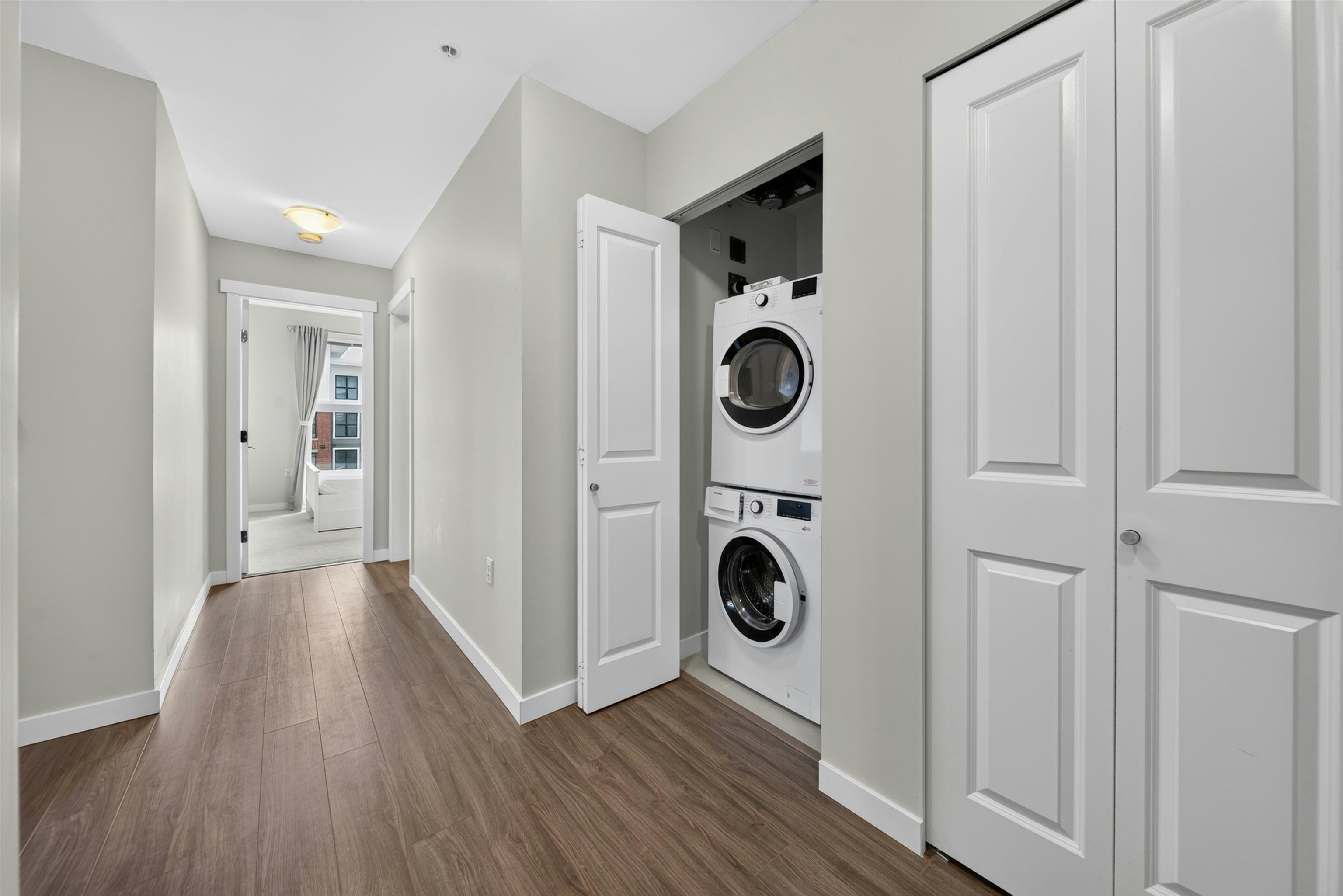 311-9551 Alexandra Road - 3