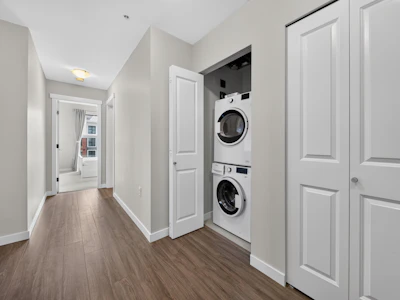 311-9551 Alexandra Road - 3