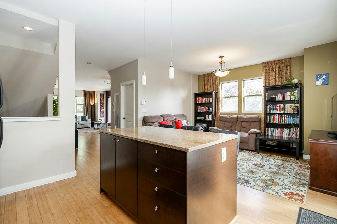1-6033 168 Street, Surrey, BC, V3S 3X7 - 18