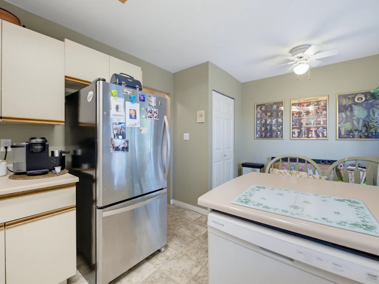 36042 Southridge Place, Abbotsford, BC, V3G 1E2 - 20
