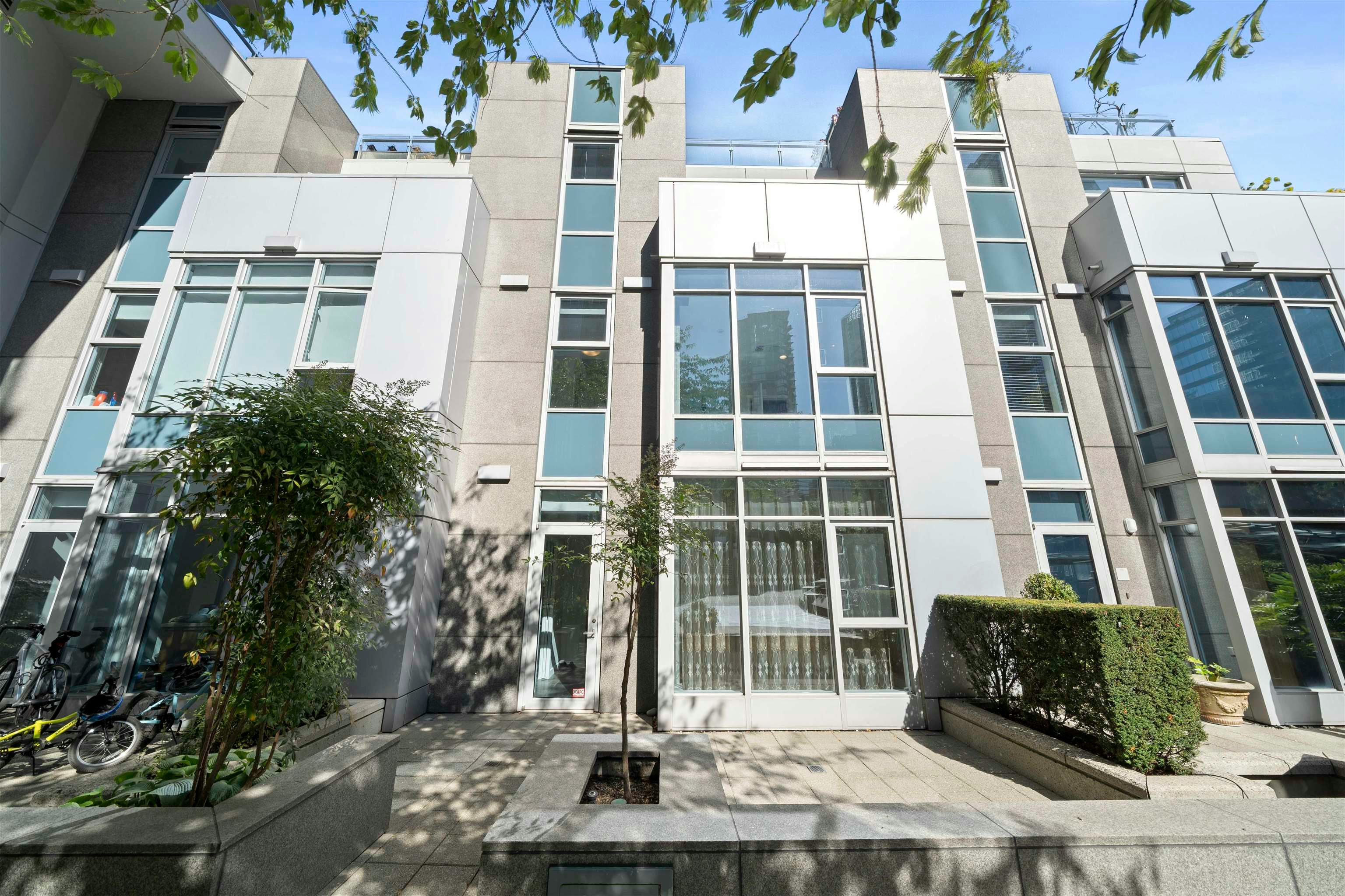 TH19-1281 W Cordova Street, Vancouver, BC, V6C 3R5