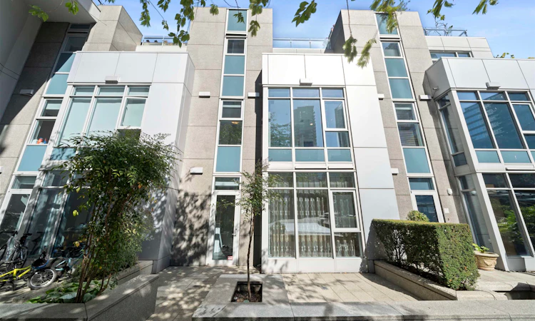 TH19-1281 W Cordova Street