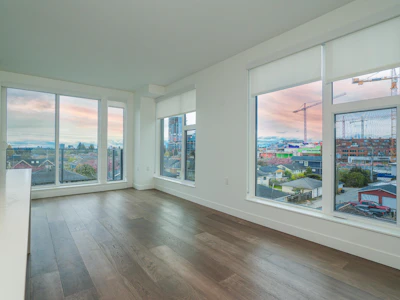 411-5733 Alberta Street - 5