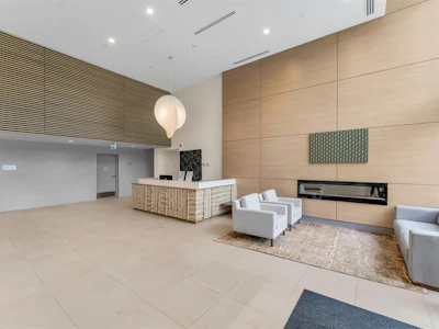 1902-13318 104 Avenue - 3