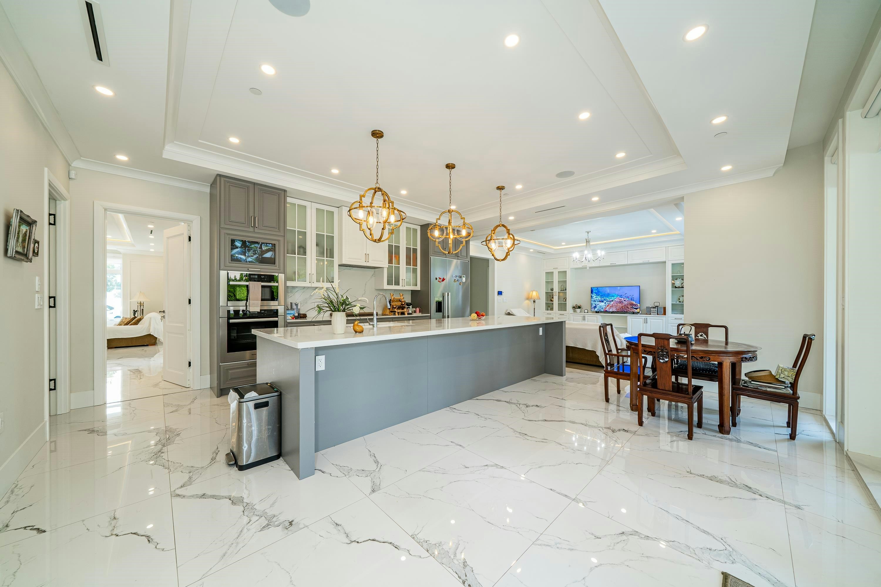 1048 Handsworth Road, North Vancouver, BC, V7R 2A6 - 24