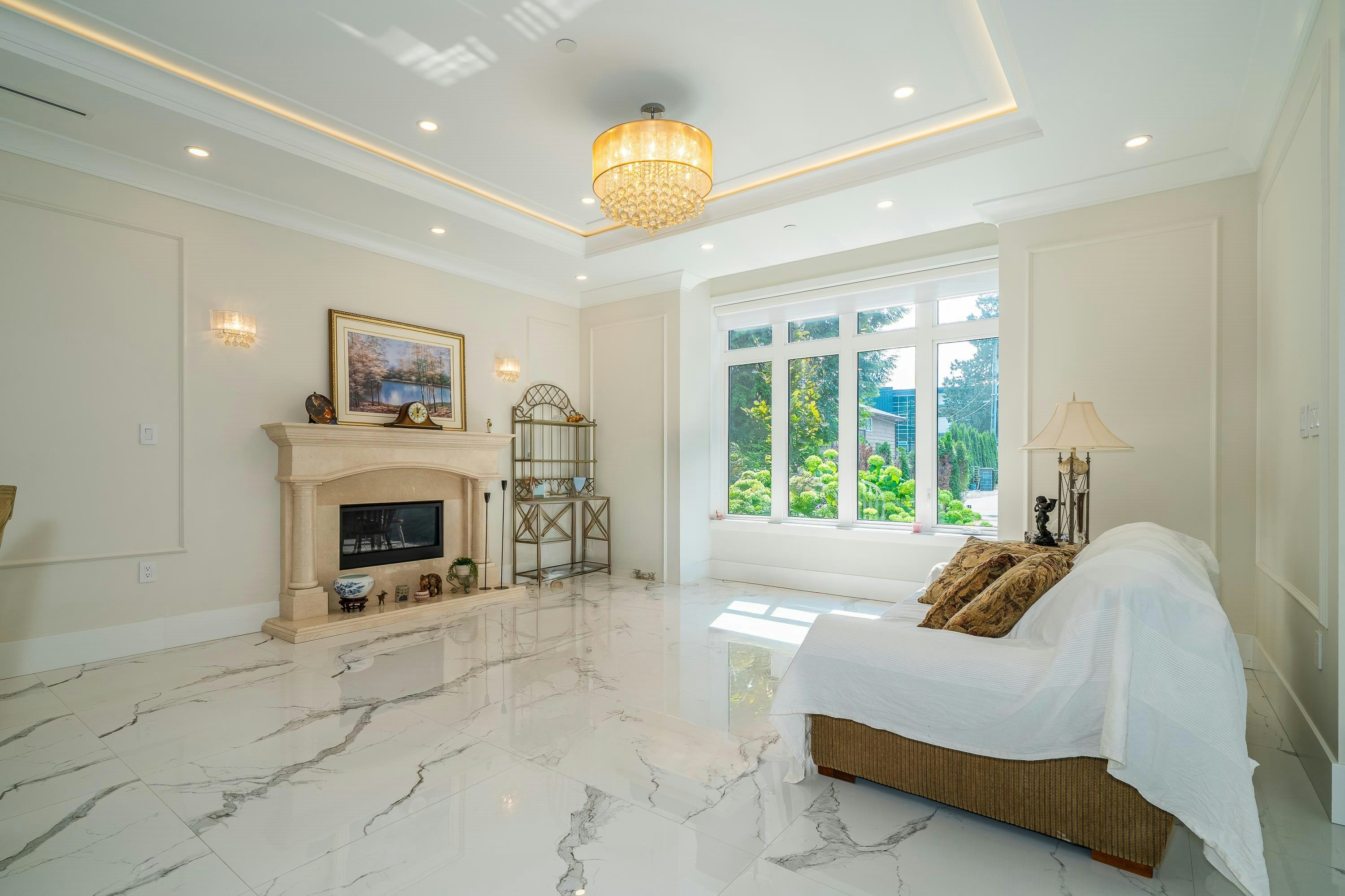1048 Handsworth Road, North Vancouver, BC, V7R 2A6 - 10