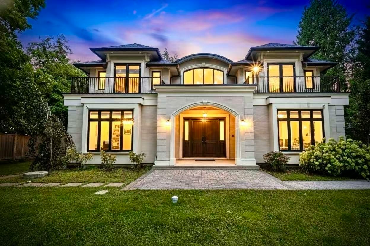1048 Handsworth Road, North Vancouver, BC, V7R 2A6