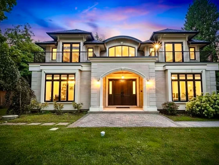 1048 Handsworth Road, North Vancouver, BC, V7R 2A6