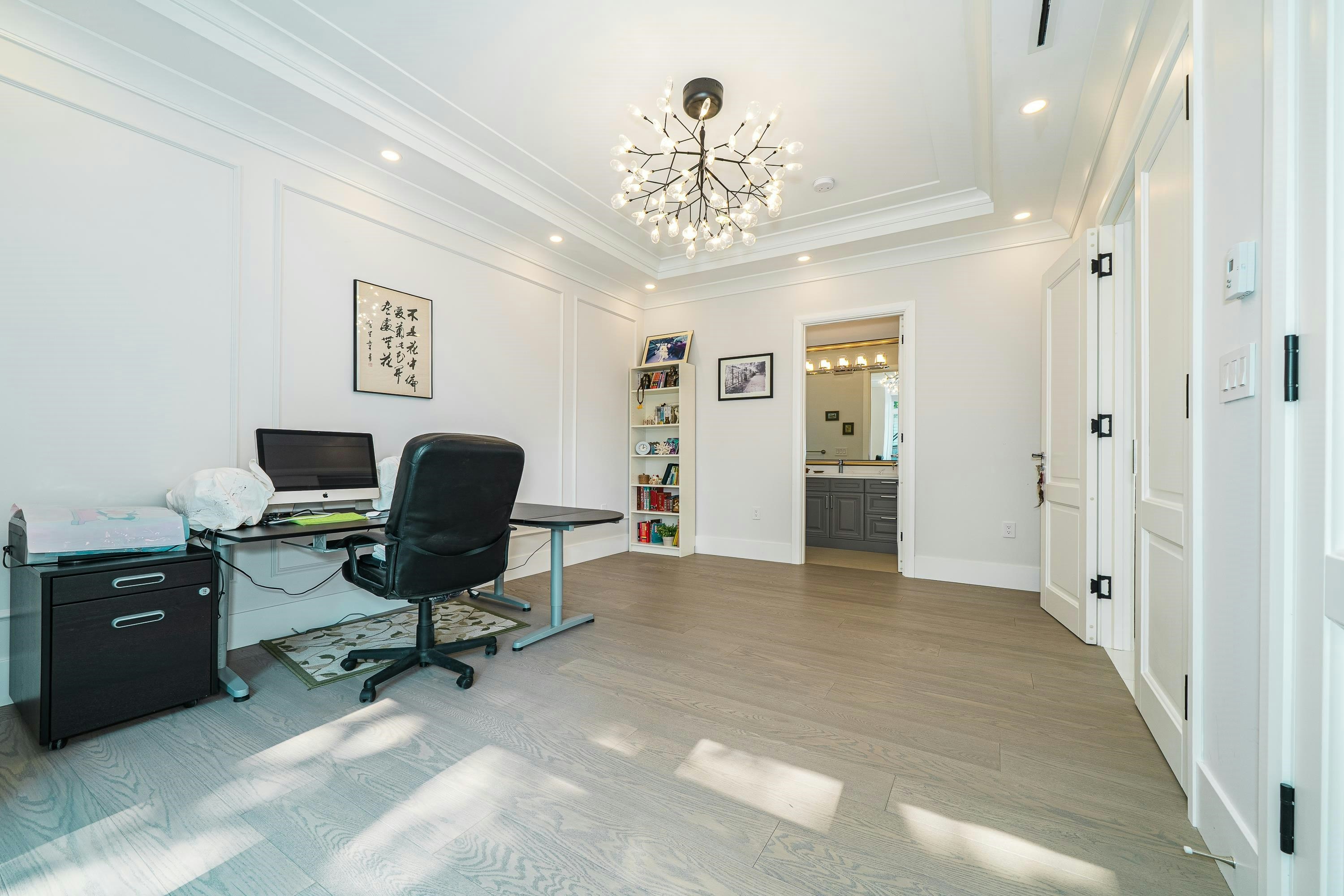 1048 Handsworth Road, North Vancouver, BC, V7R 2A6 - 16