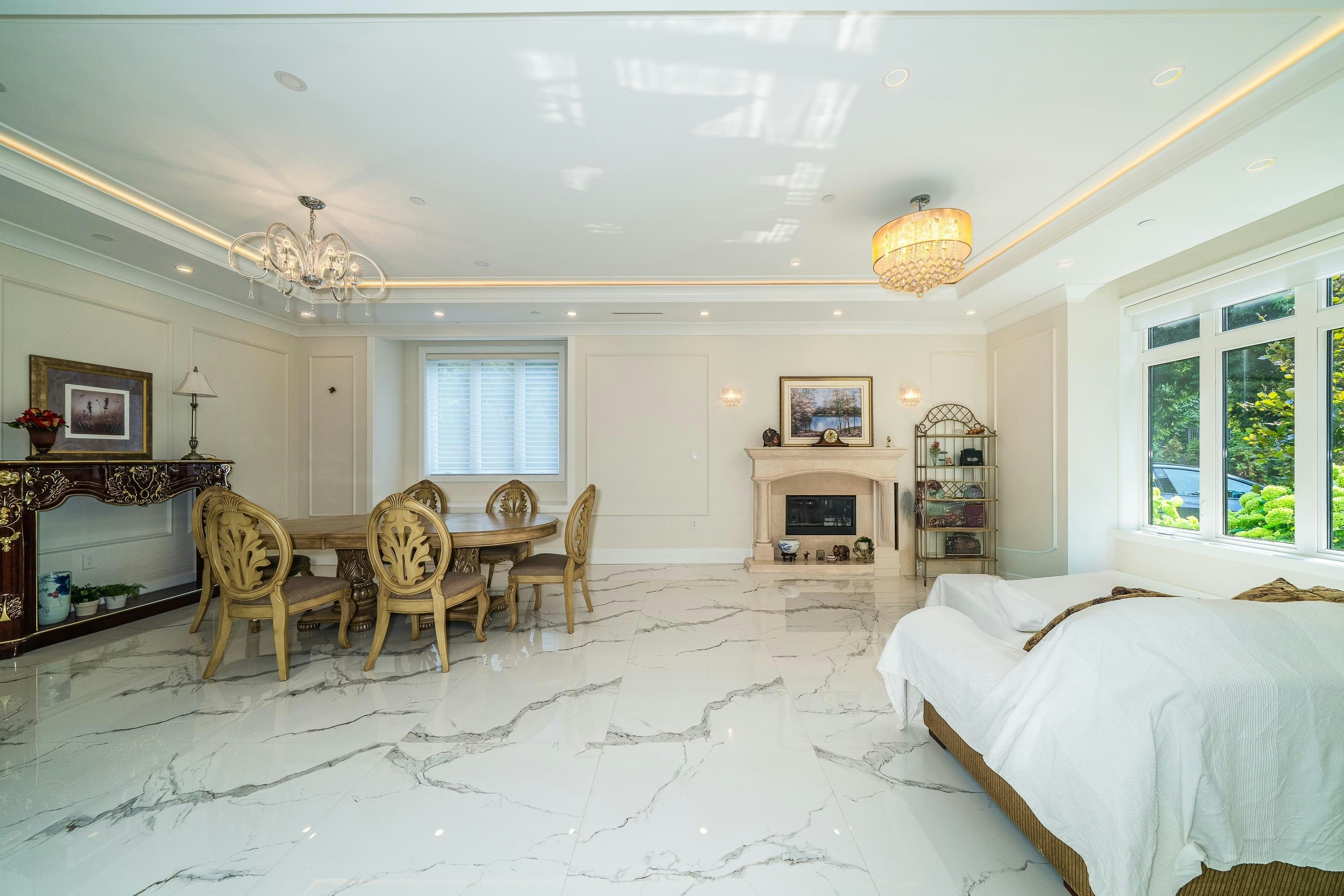 1048 Handsworth Road, North Vancouver, BC, V7R 2A6 - 9