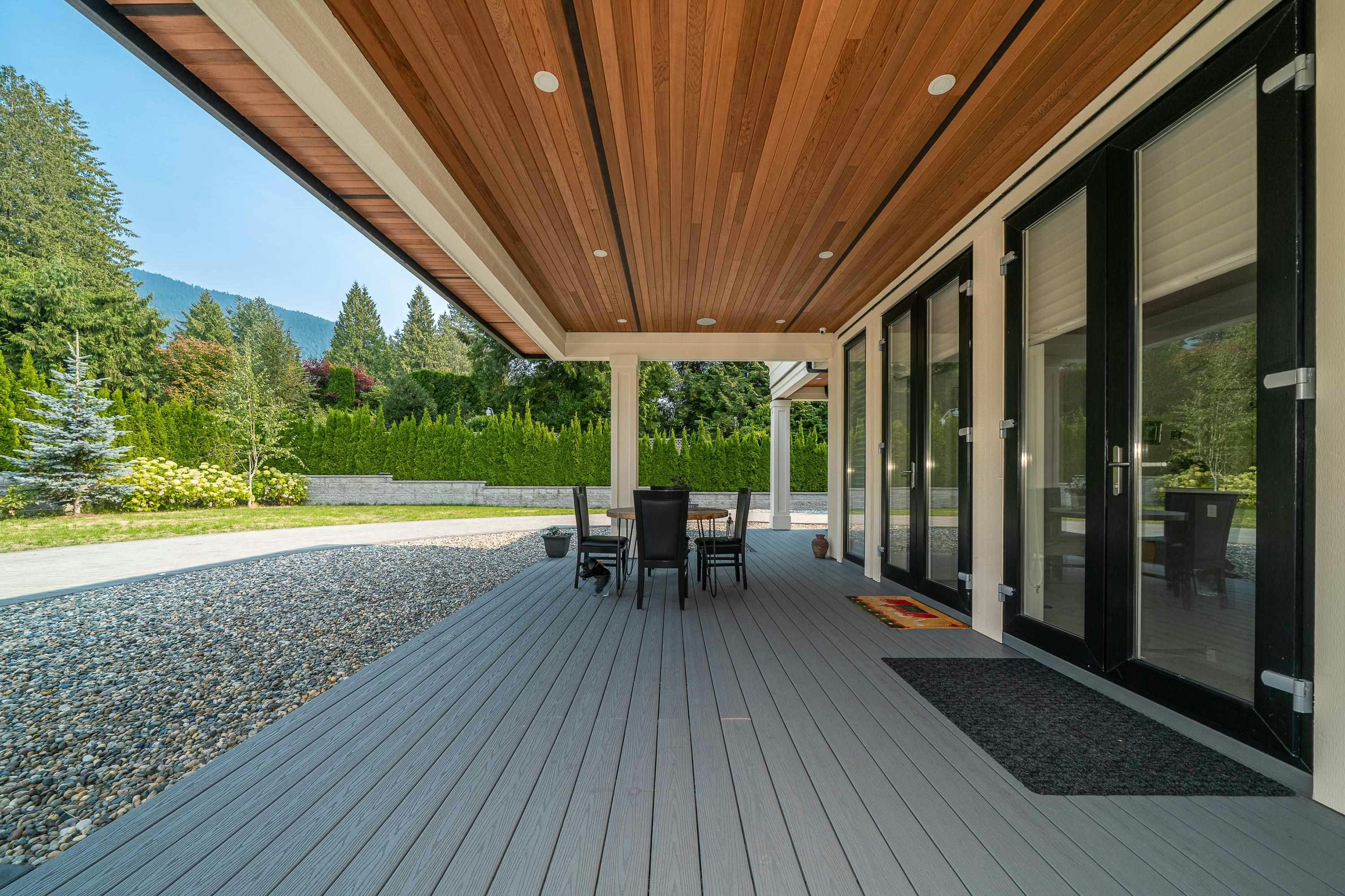 1048 Handsworth Road, North Vancouver, BC, V7R 2A6 - 6