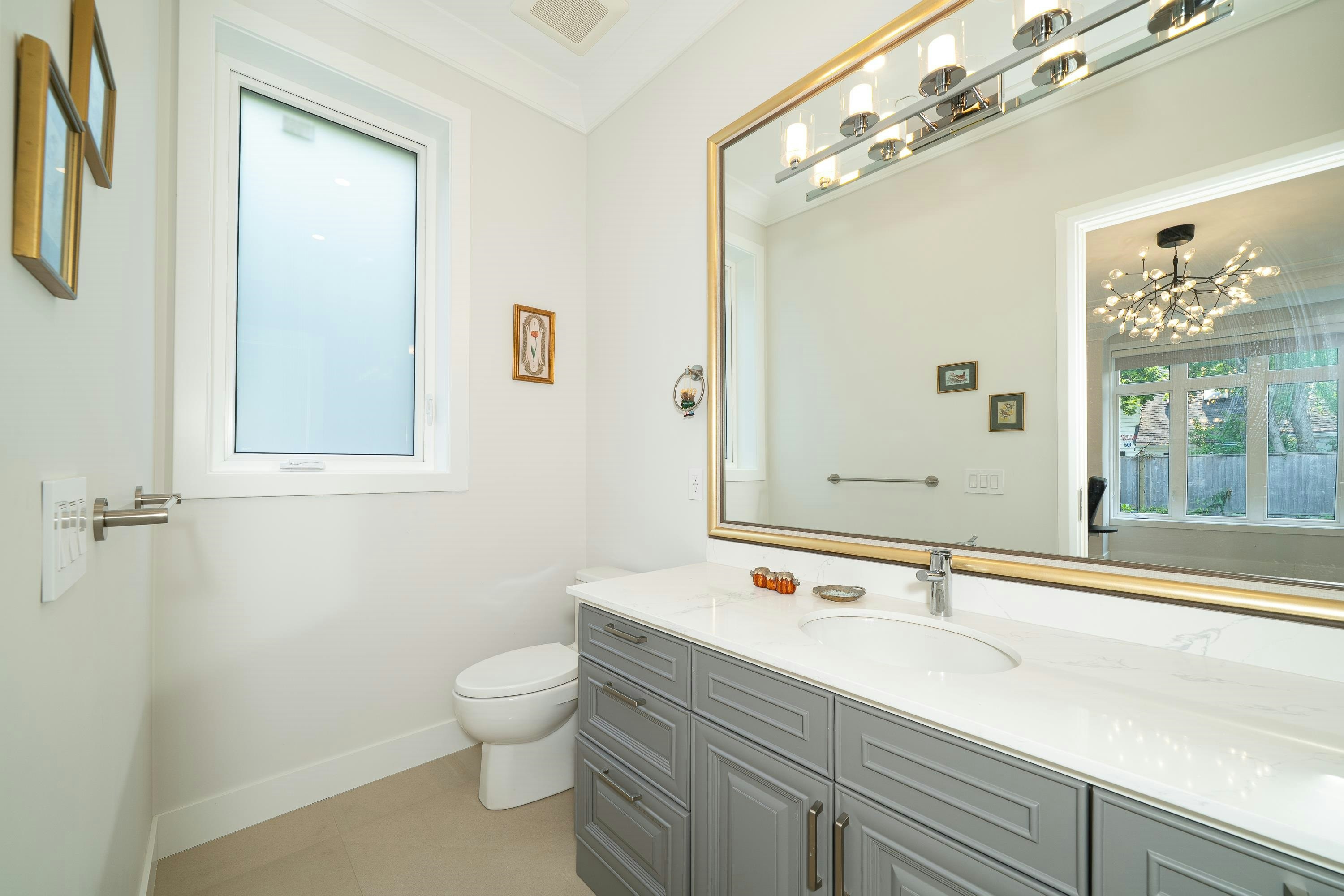 1048 Handsworth Road, North Vancouver, BC, V7R 2A6 - 17