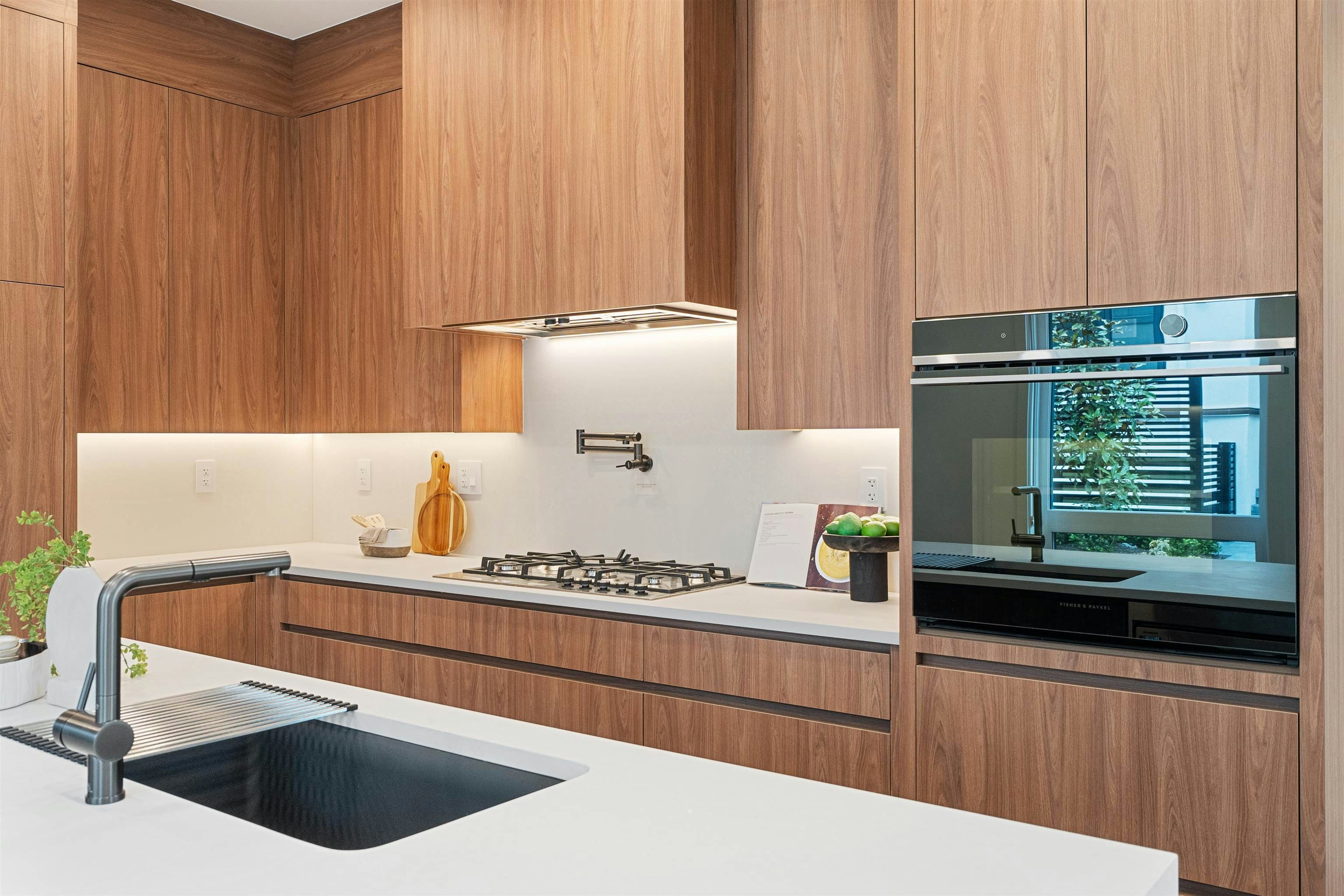 948 W 57th Avenue, Vancouver, BC, V6P 1S3 - 4