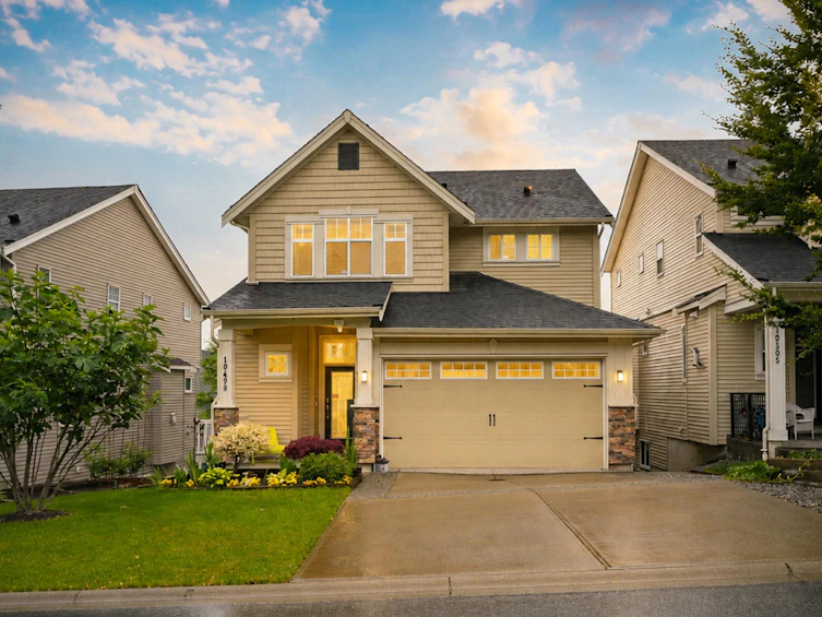 10499 Mceachern Street, Maple Ridge, BC, V2W 0H8