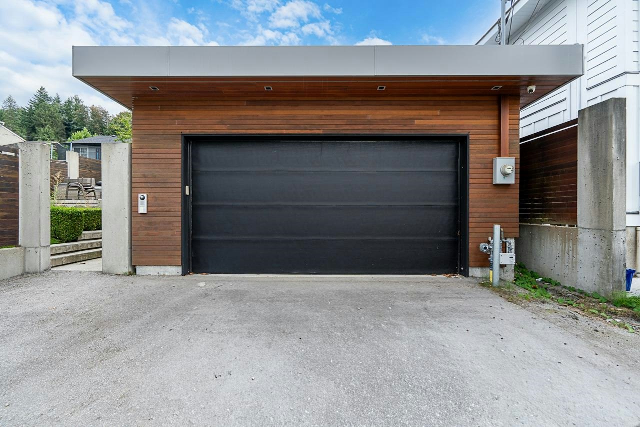 7317 Barnet Road, Burnaby, BC, V5A 1E5 - 32