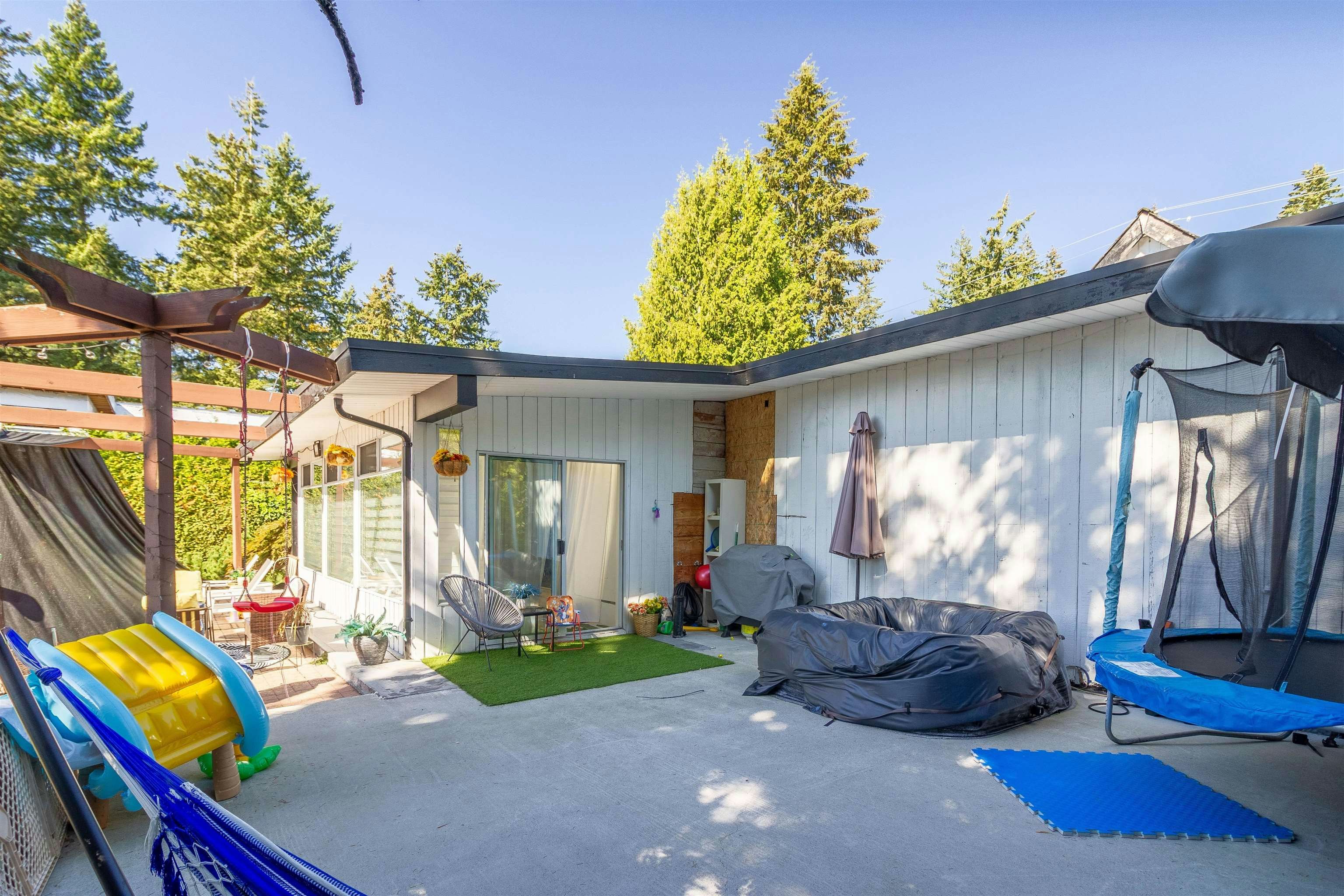 14319 55a Avenue, Surrey, BC, V3X 1B3 - 35