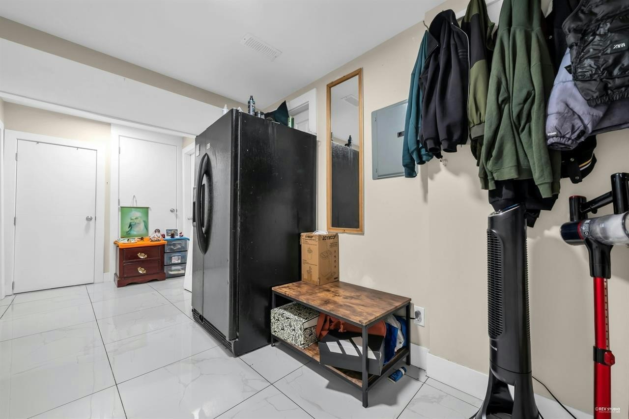 12521 Grove Crescent, Surrey, BC, V3V 2L6 - 15