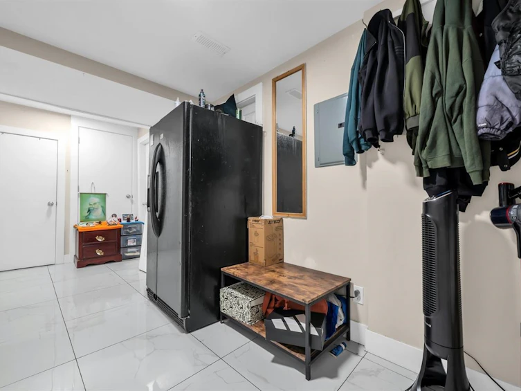 12521 Grove Crescent, Surrey, BC, V3V 2L6 - 15