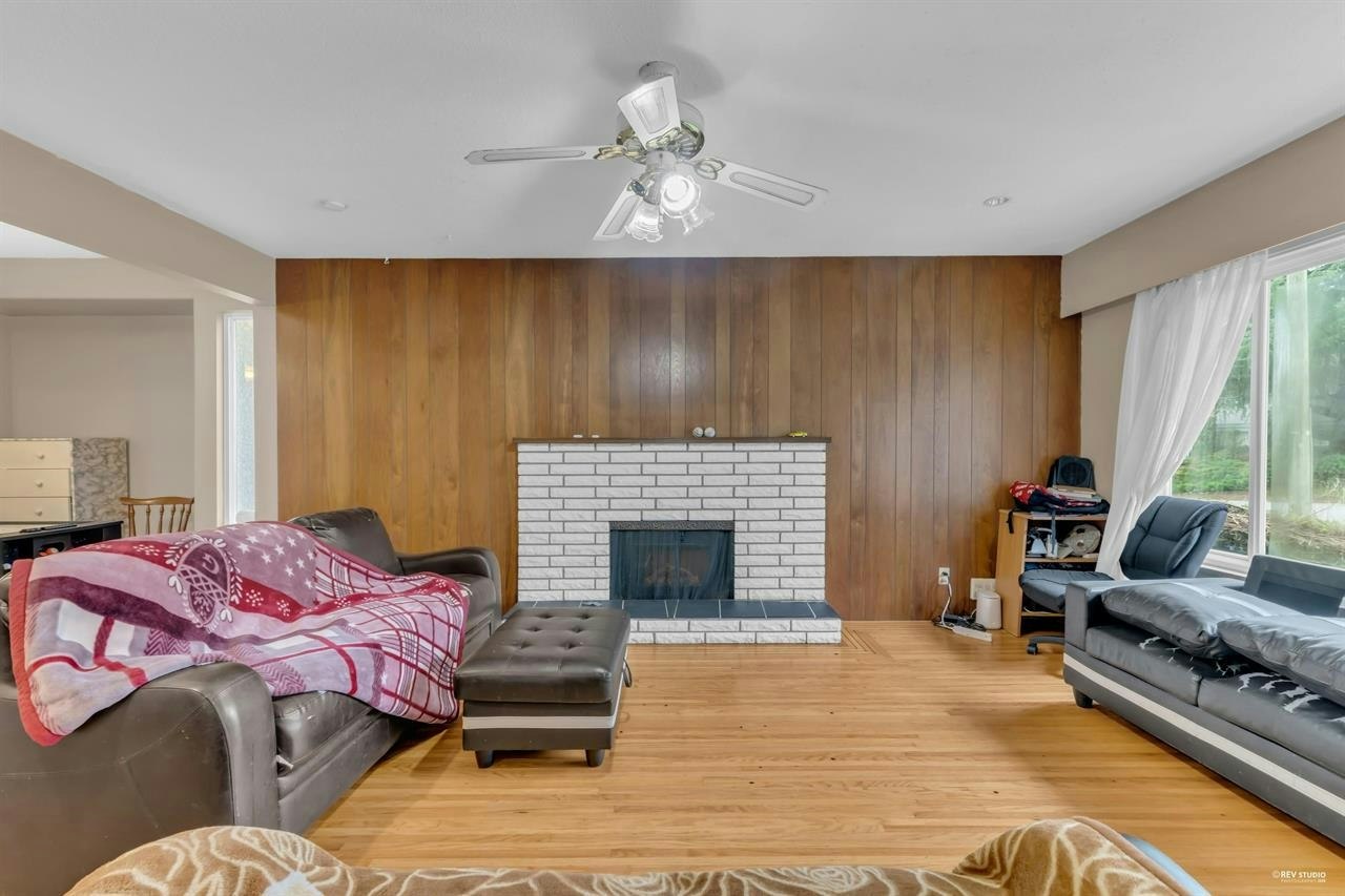 12521 Grove Crescent, Surrey, BC, V3V 2L6 - 3