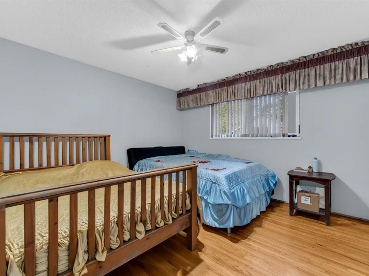 12521 Grove Crescent, Surrey, BC, V3V 2L6 - 8