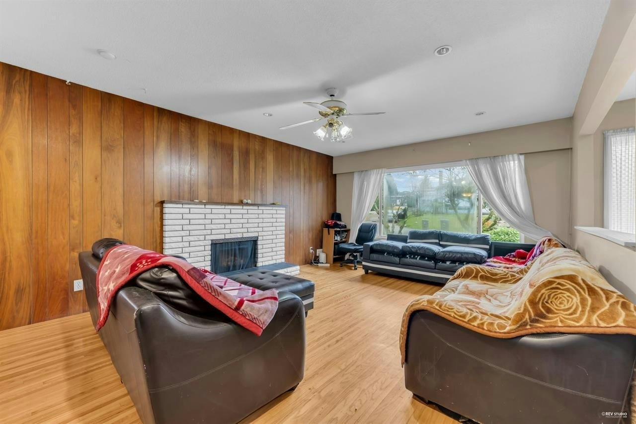 12521 Grove Crescent, Surrey, BC, V3V 2L6 - 4