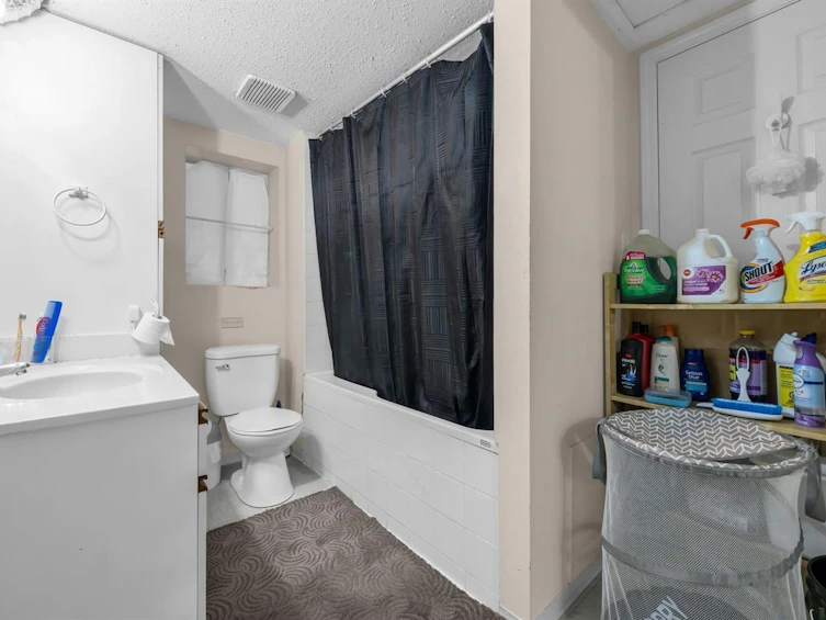 12521 Grove Crescent, Surrey, BC, V3V 2L6 - 21