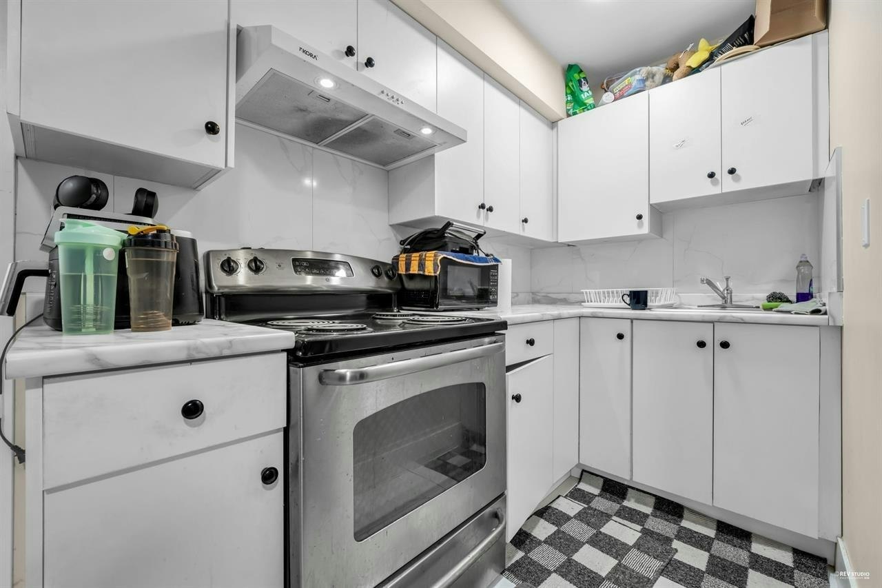 12521 Grove Crescent, Surrey, BC, V3V 2L6 - 17